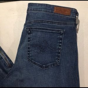 AG Skinny ankle zip jeans size 28